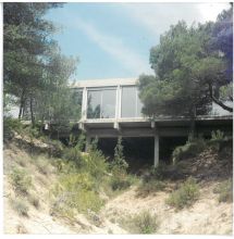 façade baie vitrée à Joucas